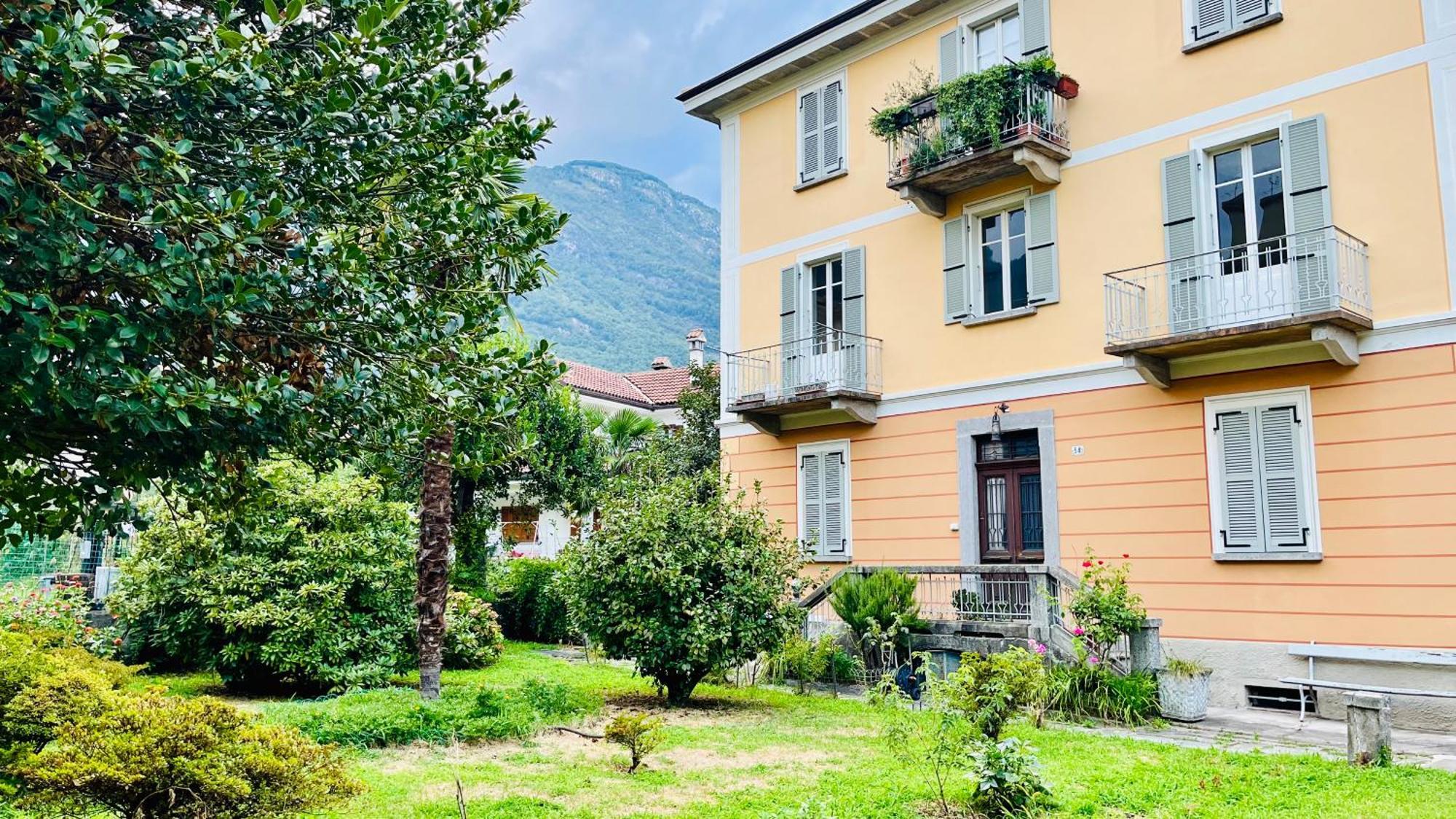 Appartamento Antica Casa Storica con Giardino Domodossola Esterno foto
